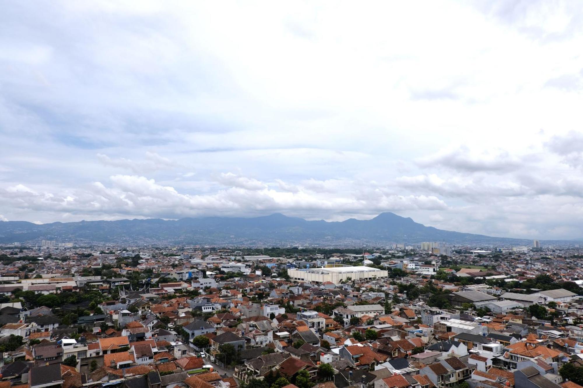 Homey 1br At Newton By Travelio Bandung